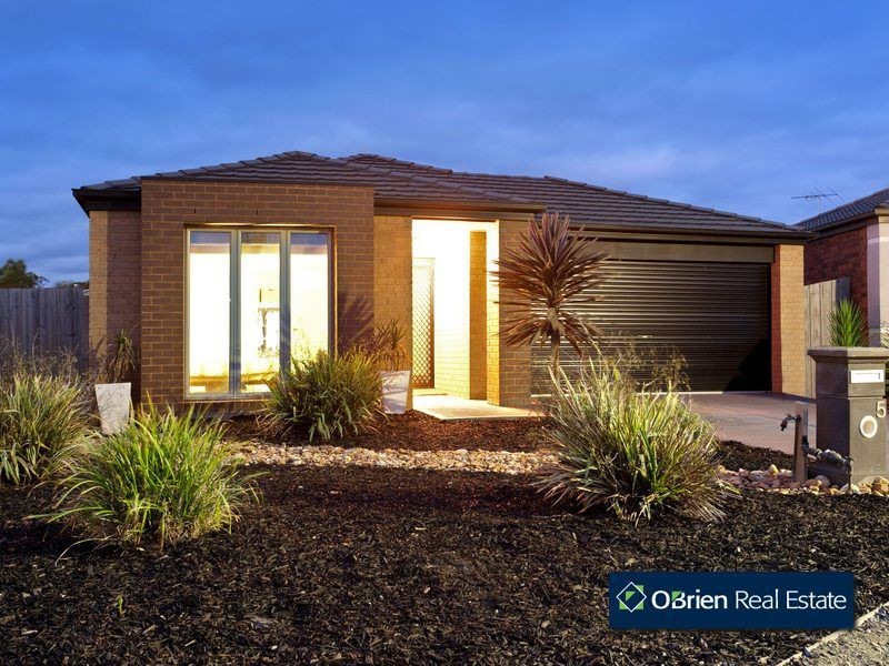 5 Cindy Court, Berwick VIC 3806