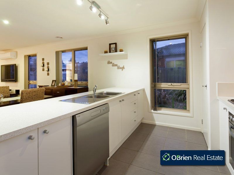 5 Cindy Court, Berwick VIC 3806