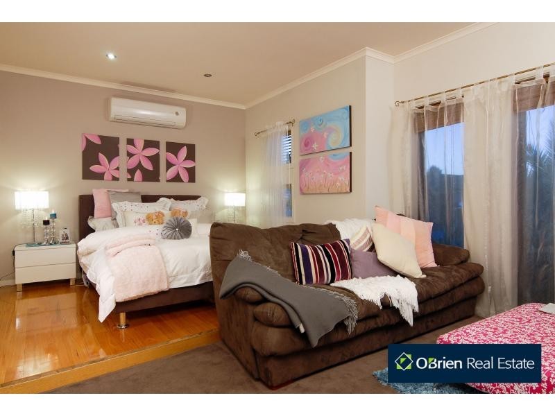 5 Merriwee Grove, Narre Warren South VIC 3805