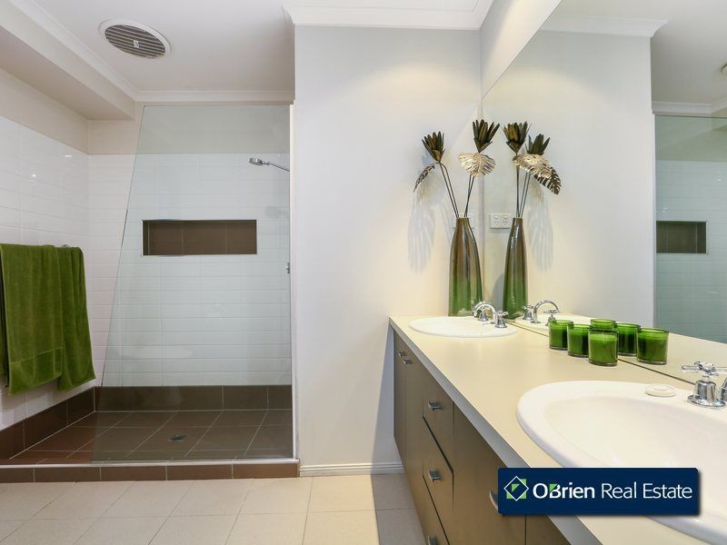 36 Thornley Drive, Berwick VIC 3806