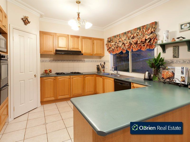 13-15 Brookvale Close, Beaconsfield VIC 3807