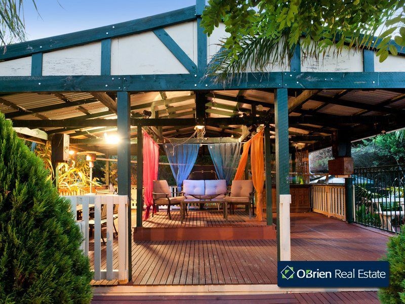 13-15 Brookvale Close, Beaconsfield VIC 3807