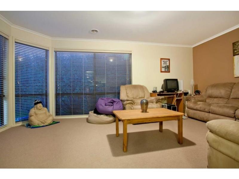 14 Canet Grove, Narre Warren South VIC 3805