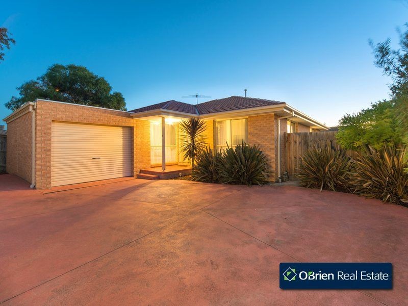 2/16 Oliver Court, Narre Warren South VIC 3805