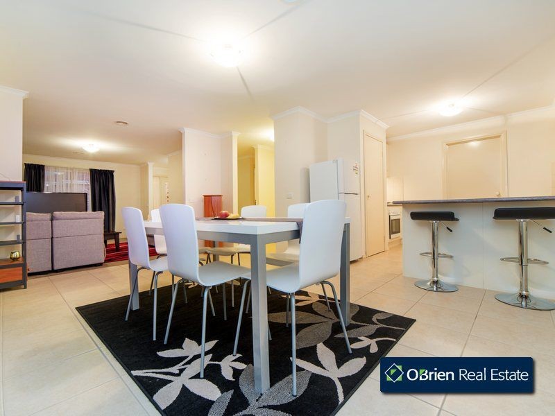 2/16 Oliver Court, Narre Warren South VIC 3805