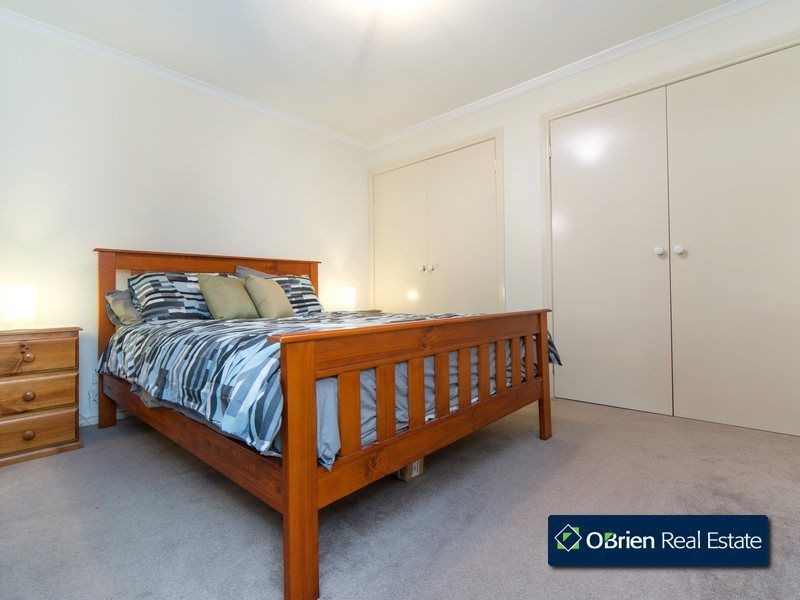 2/16 Oliver Court, Narre Warren South VIC 3805