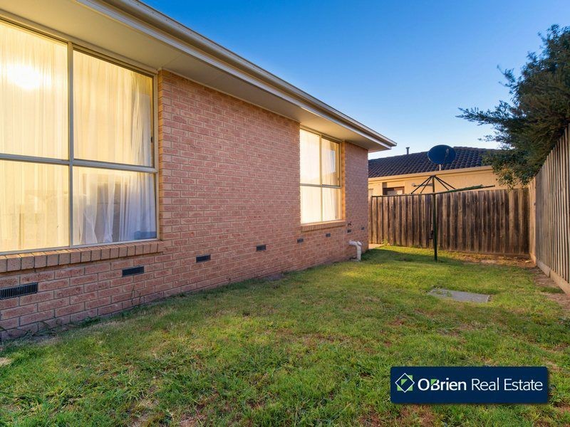 2/16 Oliver Court, Narre Warren South VIC 3805