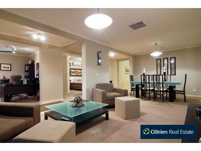 37 Coachwood Crescent, Narre Warren VIC 3805