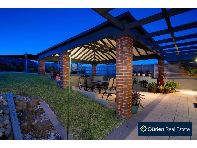 37 Coachwood Crescent, Narre Warren VIC 3805