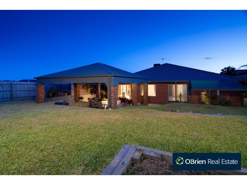 37 Coachwood Crescent, Narre Warren VIC 3805
