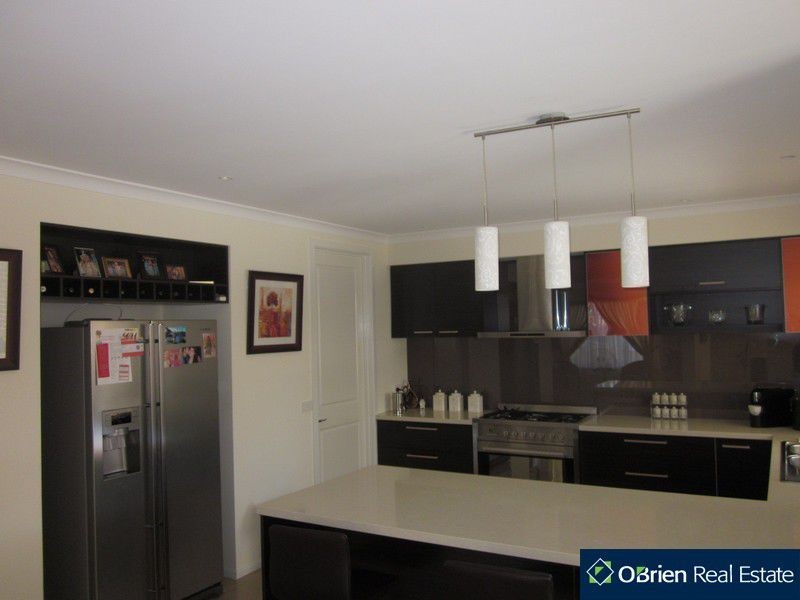 12 Parish Court, Narre Warren South VIC 3805