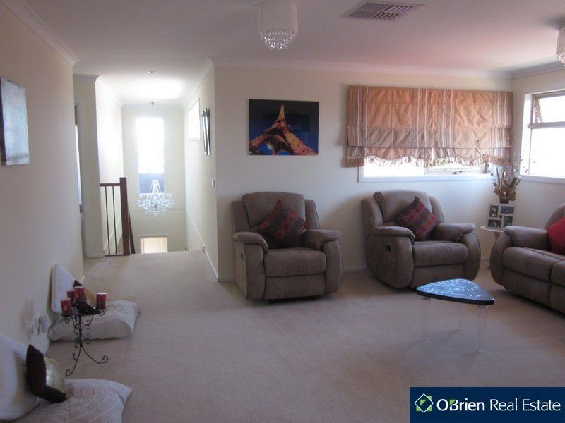 12 Parish Court, Narre Warren South VIC 3805