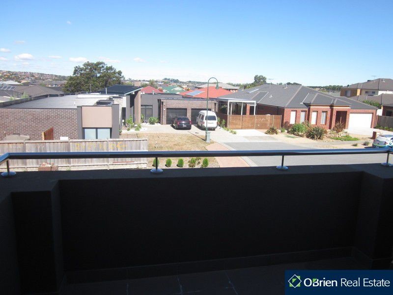 12 Parish Court, Narre Warren South VIC 3805