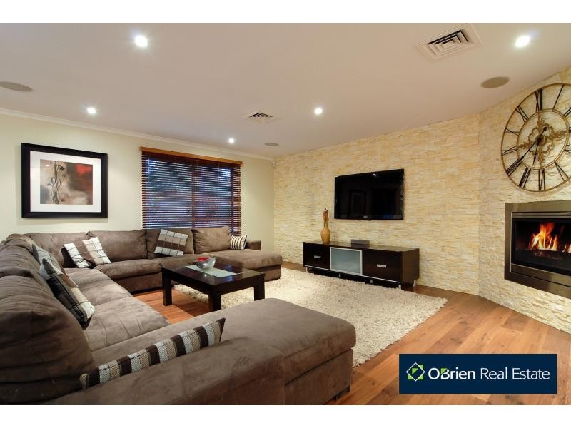 1 Ettrick Place, Berwick VIC 3806