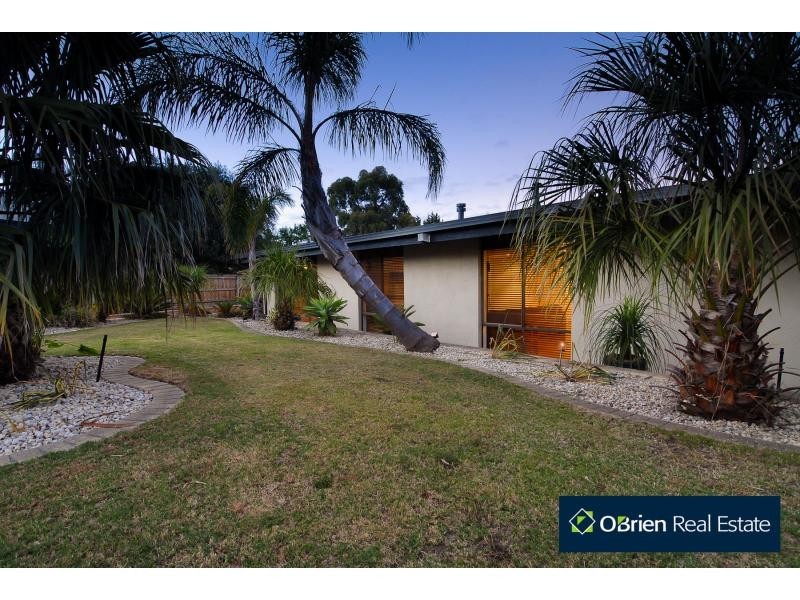 1 Ettrick Place, Berwick VIC 3806