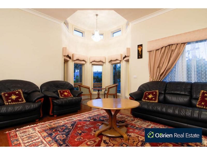 25 Braybrook Drive, Narre Warren South VIC 3805