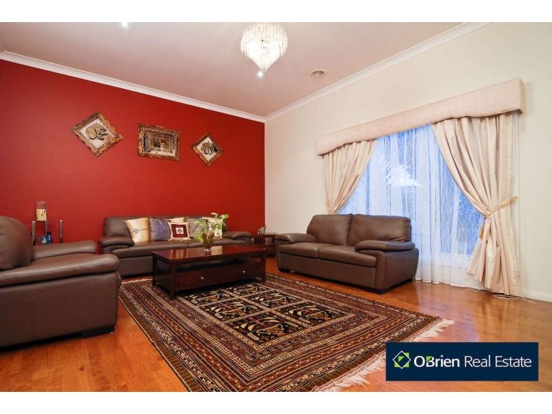 25 Braybrook Drive, Narre Warren South VIC 3805