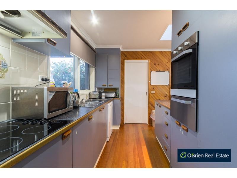 38 Worthing Road, Devon Meadows VIC 3977