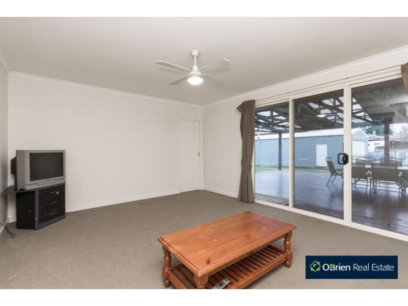 38 Worthing Road, Devon Meadows VIC 3977