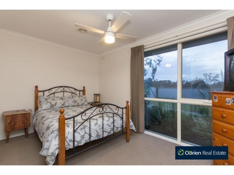 38 Worthing Road, Devon Meadows VIC 3977