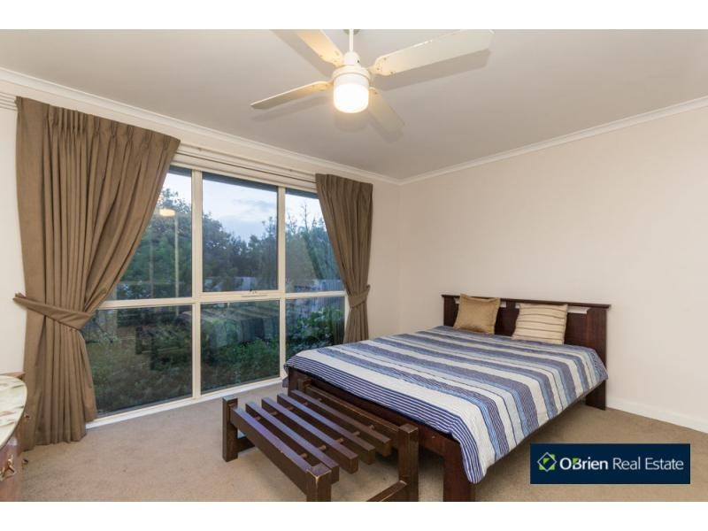 38 Worthing Road, Devon Meadows VIC 3977