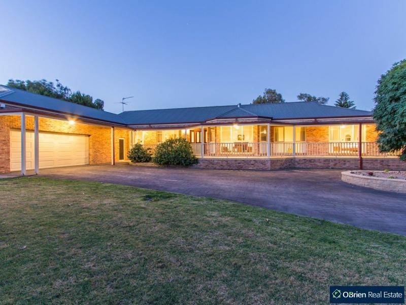 23 Facey Road, Devon Meadows VIC 3977