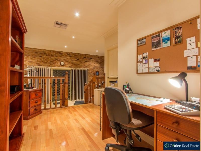 23 Facey Road, Devon Meadows VIC 3977