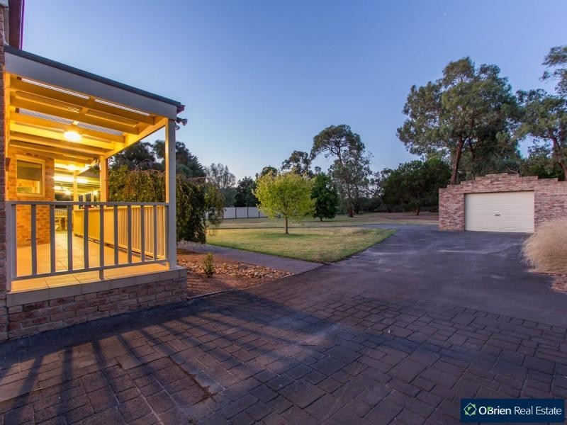 23 Facey Road, Devon Meadows VIC 3977