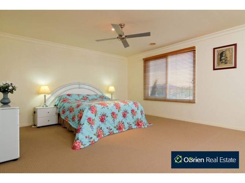 9 Mercy Court, Narre Warren South VIC 3805