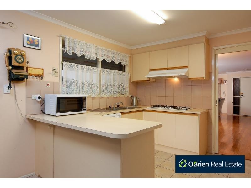 7 Weeden Crescent, Hallam VIC 3803