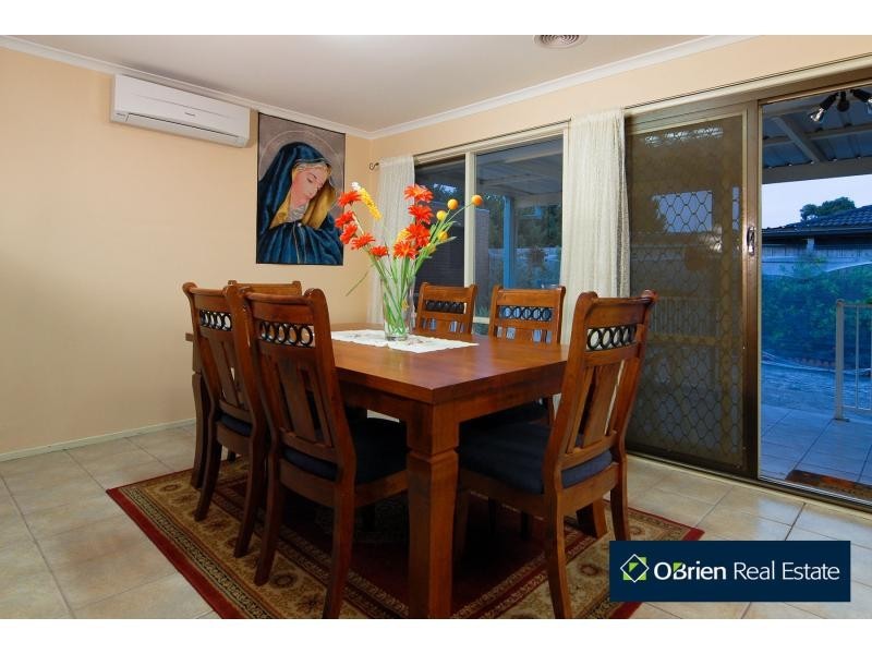 7 Weeden Crescent, Hallam VIC 3803