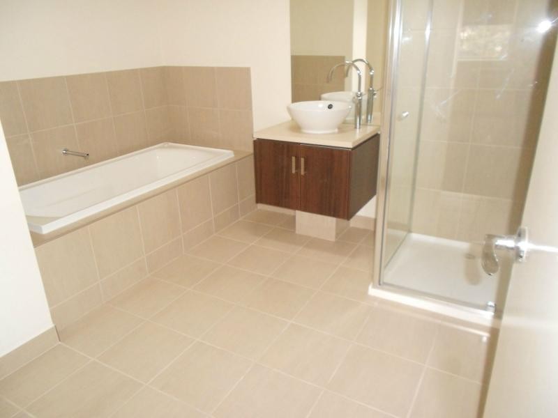 10 Haakman Way, Pakenham VIC 3810