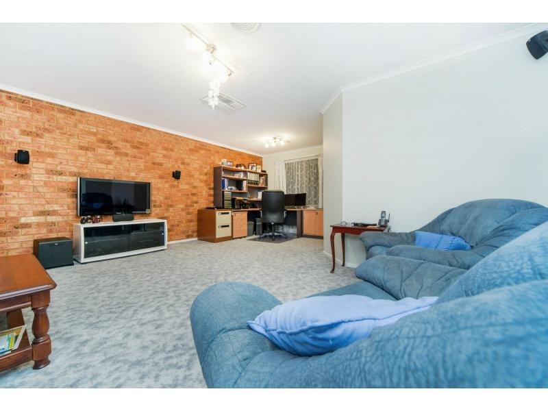 34 Pentland Drive, Narre Warren VIC 3805