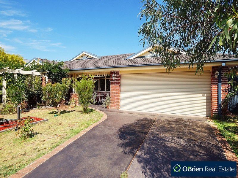 11 Parkstone Vista, Cranbourne VIC 3977