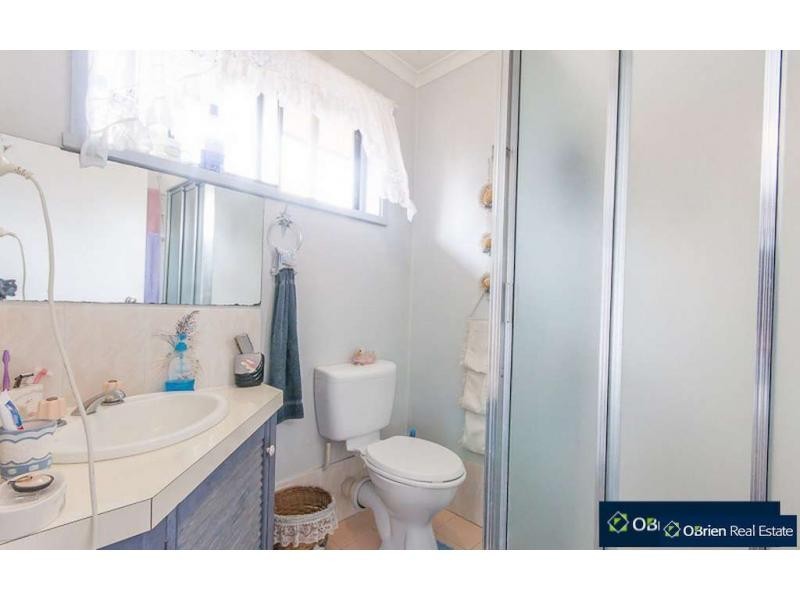 25 Holbourne Drive, Junction Village VIC 3977