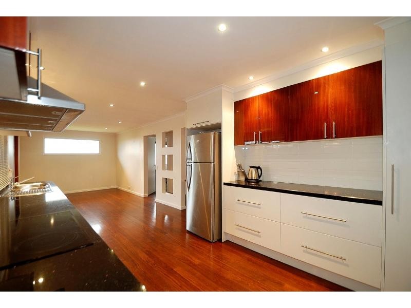 73 Sheldon Drive, Berwick VIC 3806