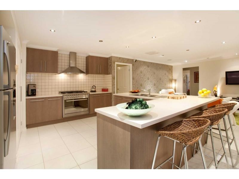 4 Isobel Parade, Beaconsfield VIC 3807