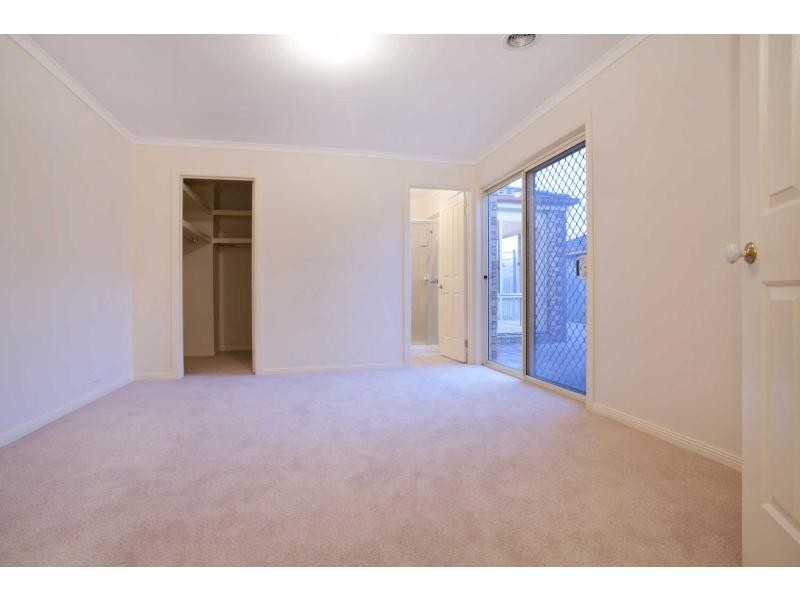 43 Albrecht Avenue, Berwick VIC 3806