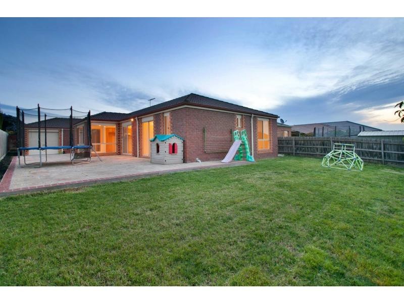 43 Albrecht Avenue, Berwick VIC 3806