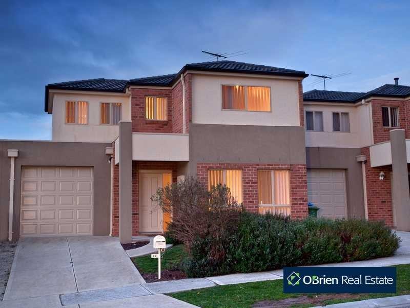 22 Melzak Way, Berwick VIC 3806