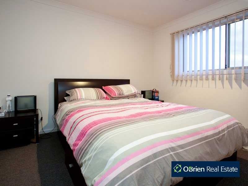 22 Melzak Way, Berwick VIC 3806