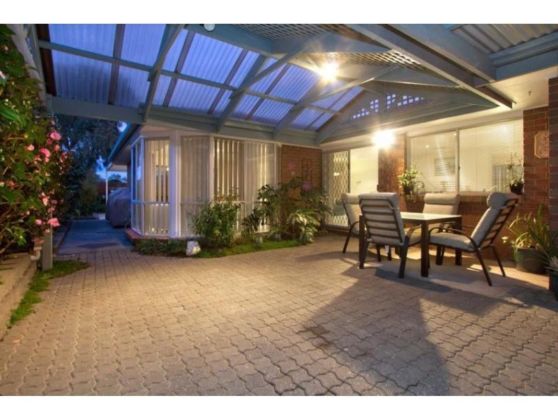 12 Stephanie Close, Berwick VIC 3806