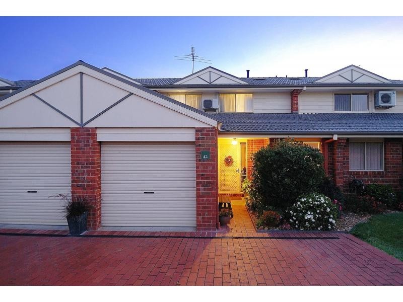42/5-17 William Road, Berwick VIC 3806