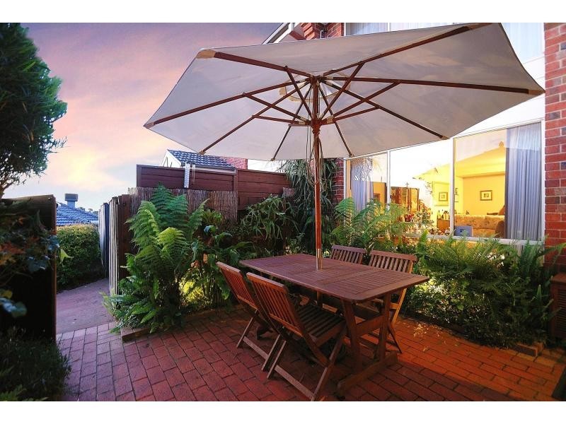 42/5-17 William Road, Berwick VIC 3806