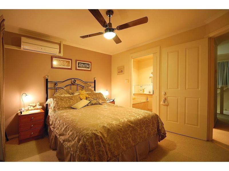 42/5-17 William Road, Berwick VIC 3806