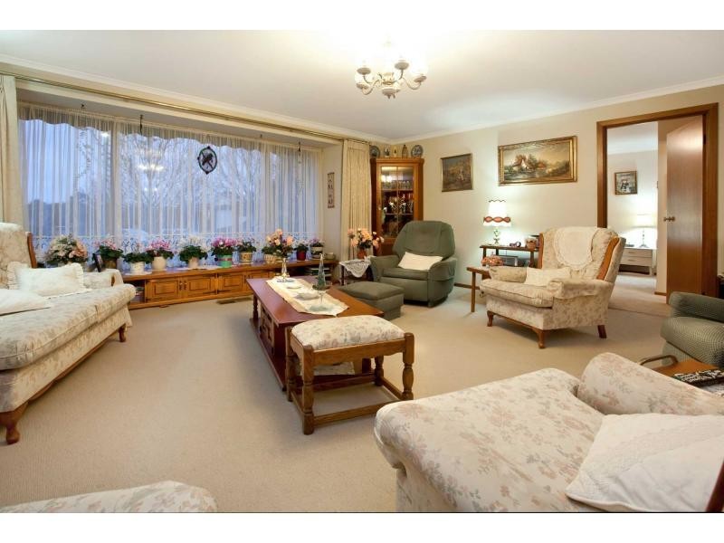 2 Selwood Court, Berwick VIC 3806