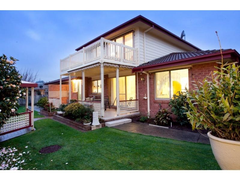 2 Selwood Court, Berwick VIC 3806