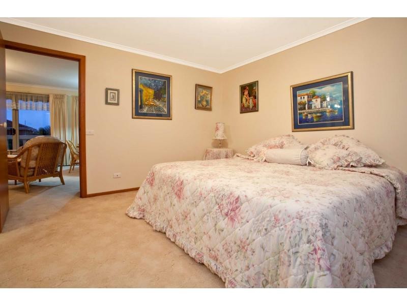 2 Selwood Court, Berwick VIC 3806