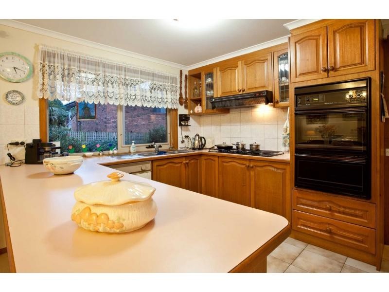 2 Selwood Court, Berwick VIC 3806