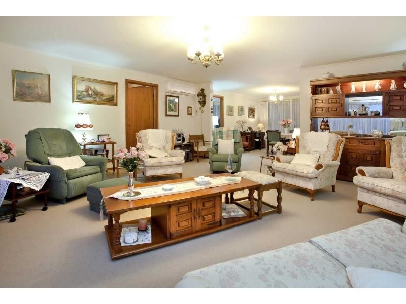 2 Selwood Court, Berwick VIC 3806